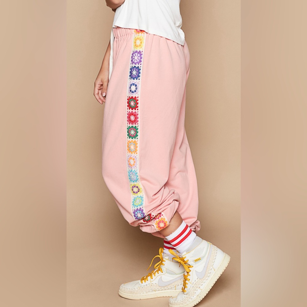 #141 Last 1!! POL square trim patch French Terry jogger pants in cream color - Picture 9 of 11